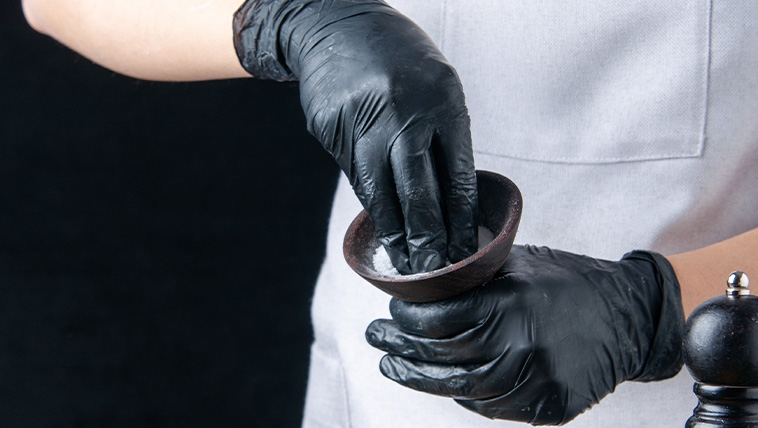 Gıda Endüstrisinde Eldiven Kullanımı